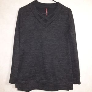 SZ L BELLAMIE LONG SLEEVED TOP